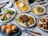 2時間飲み放題付＋大人気スライダーバーガーにデザート含む豪華料理全9品⭐︎スタンダードプラン