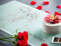 【似顔絵ホールケーキ付ディナープラン】演出フレンチ7皿＋乾杯酒＋ホールケーキ｜窓側 最前席確約