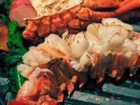 伊勢海老と厳選牛ヒレステーキコース　（ヒレ100g）