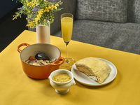 国際女性デースペシャルランチサラダバー + メインディッシュ + ウェルカムドリンク