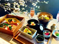 Cherry blossom viewing bento (with boiled tofu)