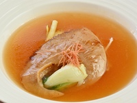 [Dinner] [Hisui Course] 8 dishes including braised Kesennuma Yoshikiri shark tail fin, steamed Hokkaido abalone, A5-grade Wagyu beef, and lobster. ★Course + 2 hours of all-you-can-drink ◆Private room guaranteed◆