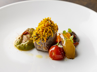 KASA/【クラシックコース】肉×魚 Wメインの旬の食材を楽しむコース4品＋3種のスパークリングワイン2時間飲み放題