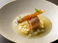 KASA/【クラシックコース】肉×魚 Wメインの旬の食材を楽しむコース4品＋モエ・エ・シャンドン2時間飲み放題