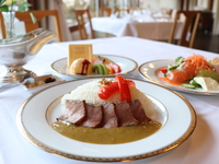 お得！【百年カレーパイ土産付】百年ライスカレーランチ
