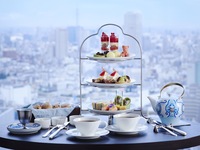 Afternoon tea with sparkling wine 