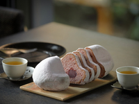 [Takeout & Delivery] Limited-time sale "Sakura Stollen"