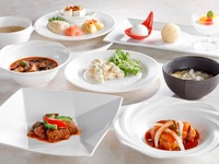 ＜40周年記念ランチ＞牛フィレ肉や麻婆豆腐、デザート3種＋コーヒーなど全9品