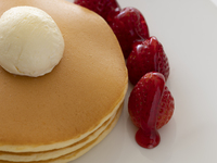 [Online reservation, weekdays only] Choose from pancakes or French toast! Recommended teatime set