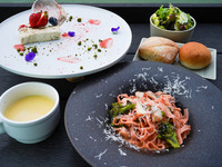 BOTANICAL SPRING LUNCH SET