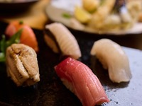 Edomae sushi lunch "Soy milk tofu skin & homemade tofu with Edomae sushi 5 pieces" Saturdays, Sundays and holidays 2,800 yen (excluding tax)