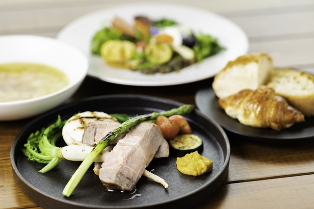 農家レストラン 陽・燦燦（はる・さんさん） - Restaurant Guide