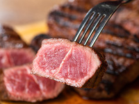 [3.850 Yen, Mittagessen unter der Woche] Business-Churrasco unter der Woche + All-you-can-eat-Buffet für 80 Minuten