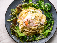 やんばる卵のカルボナーラ+ハーフビュッフェ