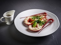 【Option】 Fresh Spiny Lobster　※Please Choose Your Favorite Cooking Metho
