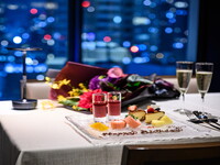 Anniversary Course　窓側席+乾杯スパークリングワイン+メッセージ付デザートプレート