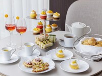 【Weekend/Public Holiday6/16～7/31】Miyazaki Mango  Afternoon Tea ++ a glass of Veuve Clicquot