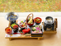 Kyoto Bowl Five-item Tasting Set ~ Wagyu Beef Sukiyaki Hotpot ~ (Summer ver./June 1, 2025~)