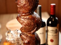 [Mittagessen an Wochentagen] Original Churrasco + All-you-can-eat-Buffet