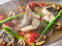 [ Weekday Dinner Course+ 2 hours of free-flowing sparkling wine]