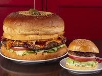 メガバーガー【※３日前までの要予約】