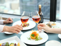 【ふかひれミニコース】大人気ふかひれスープランチがディナータイムに新登場！前菜からデザートまで計7品+乾杯ドリンク付