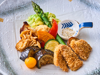 ◇（土日祝日）★四季彩ランチ★7月のおすすめ【ていざなすの炭火焼きと安曇野げんき豚の一口とんかつ】