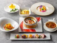 【シェフズスペシャルランチ】ランチタイムだけのご褒美、季節食材満載の全7品 