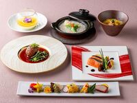 【シェフズスペシャルランチ】ランチタイムだけのご褒美、季節食材満載の全7品 