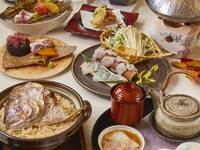 椿 套餐 —「鯛饭（ひつまぶし风）＆鹿儿岛产鰤（ぶり）黄金高汤小锅」及「时令蔬菜与时令鲜鱼天妇罗、黑牛牛排」全7道。周六日及节假日 ¥5,000（含税）