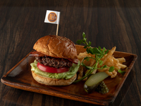 PRIME BEEF CHEESE HAMBURGER-french fries-