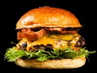 Classic Cheeseburger