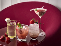 【19:00～22:00Only】 [Strawberry Night] Choose from 2 types of dessert + glass of champagne🥂