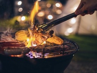 オープン記念割！3時間滞在可能！【カルフォルニアBBQプラン】贅沢お肉盛り合わせ！焼きそば食べ放題(飲み放題別)