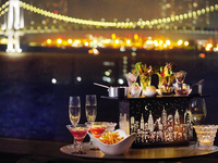 <Manhattan NightsStand＞＋シャンパンフリーフロー