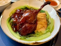 [Hong Kong-style roast duck rice lunch set] [4,710 yen per person]