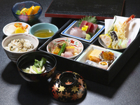 お昼の松花堂弁当　「松籟」-しょうらい-