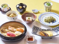 Suruga sushi and Shizuoka Gyokuro soba set meal