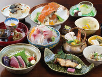 Charcoal-grilled bonito tataki + Wagyu beef dishes, etc. 9 dishes total [Ryoma Kaiseki] | For entertaining and dining