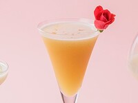 【7.8月】桃のカクテル「Peach Fleur ﾋﾟｰﾁ・ﾌﾙｰﾙ」 2,200円