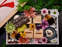 【계절의 맡김 코스】 “저녁 여름의 고기 전채 8종 모듬”& “와규의 숯구이”& “와규의 달걀 노른자 샤브스키와 볶음밥”전 10품
