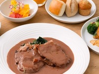 [Buffet + meat dish selection] An all-you-can-eat buffet based on Italian cuisine and a choice of two meat dishes