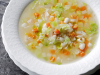 「ディナー4品コース：ツール・ド・フランス 」選べる前菜＆選べるメイン、スープ・デザート (月曜～木曜)