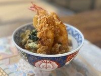淡路鱧と海老、夏野菜の天丼