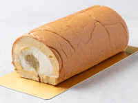 Rice flour roll cake made with sweet potato, approx. 15cm