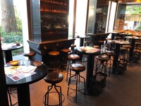 【土祝お昼　ランチ貸切ビュッフェ！　飲み放題つき！　12~45名様　5,000円〜】Barフロア貸切！