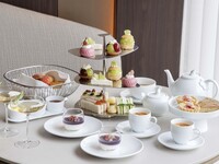 【Weekday 8/1～9/30】Kyoho Grape and Shine Muscat Afternoon Tea