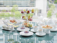 【Weekday& PH 8/1～9/30】Kyoho Grape and Shine Muscat Afternoon Tea