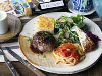 【Weekday Only】Charcoal-Grilled Meat One-Plate Lunch
