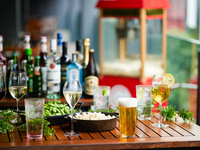 【NAMIKI ビアホール】40種ドリンク飲み放題・ポップコーン、枝豆食べ放題